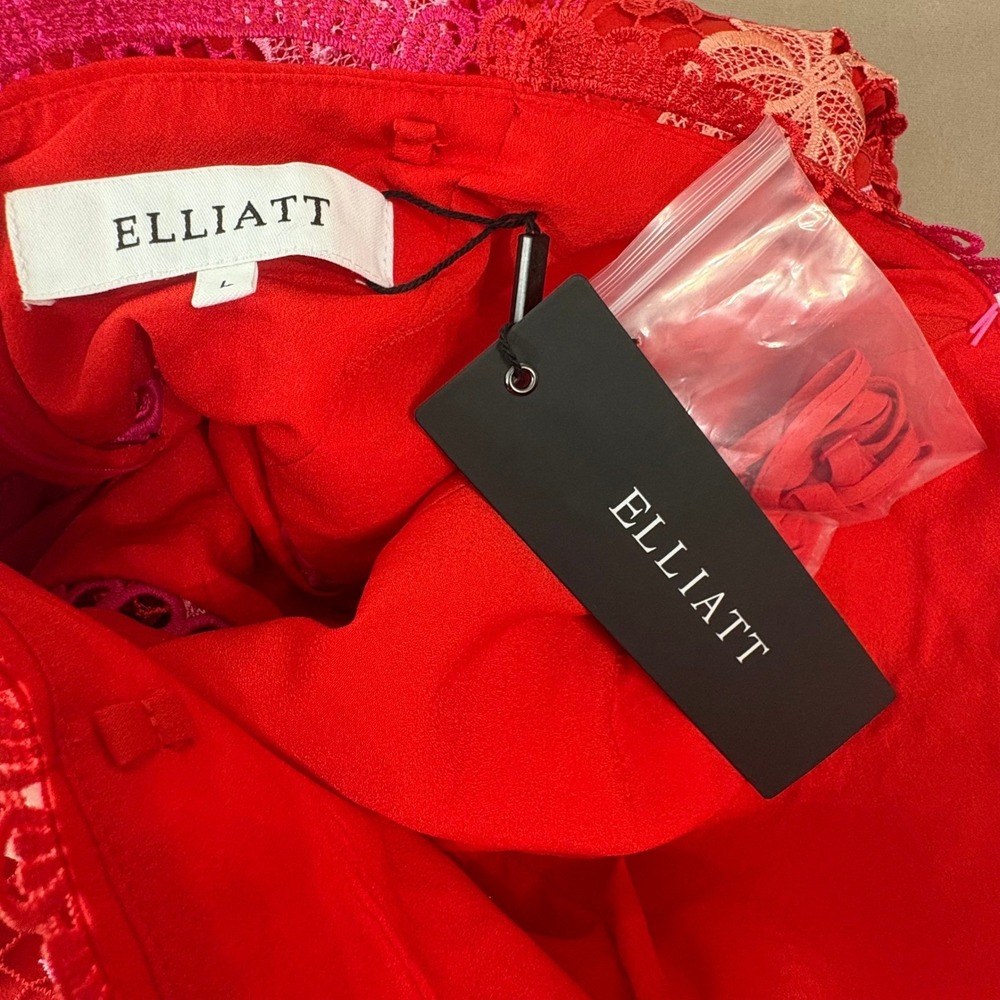 Elliatt X Revolve Times Dress Womens Large Pink Strapless Lace Peplum Floral NEW - Picture 5 of 11